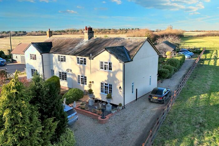 4 Bedroom Semi-Detached House For Sale In Water Lane, Denston, CB8