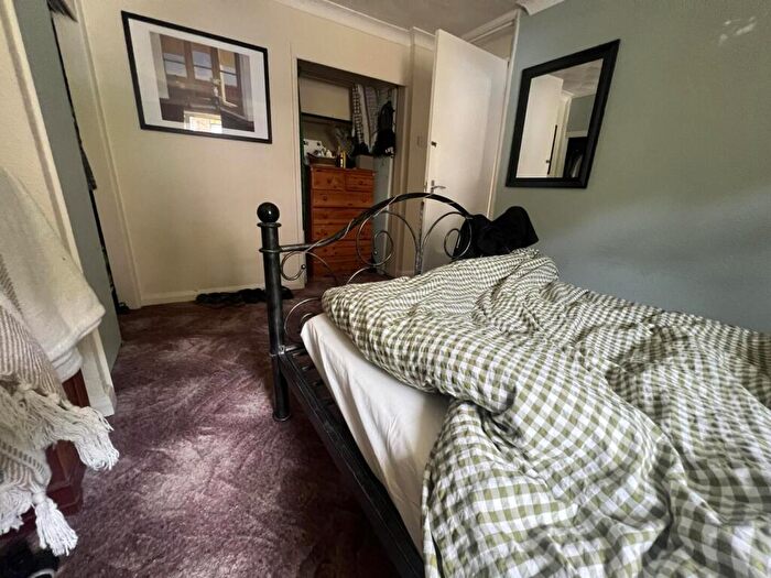 1 Bedroom House To Rent In Eggington Road, BN2