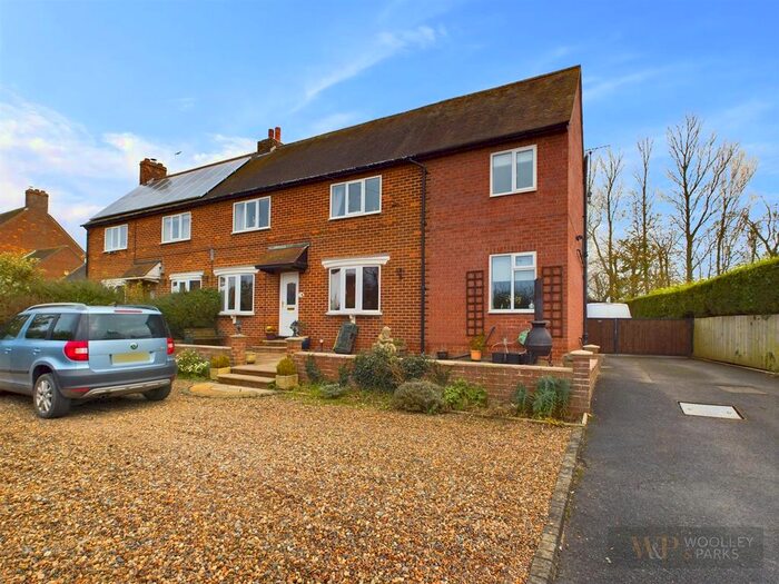 3 Bedroom Semi-Detached House For Sale In Lowfield Lane, Haisthorpe, Driffield, YO25