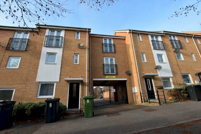 4 Bedroom Terraced House To Rent In Lakeview Way, Hampton, Peterborough, PE7