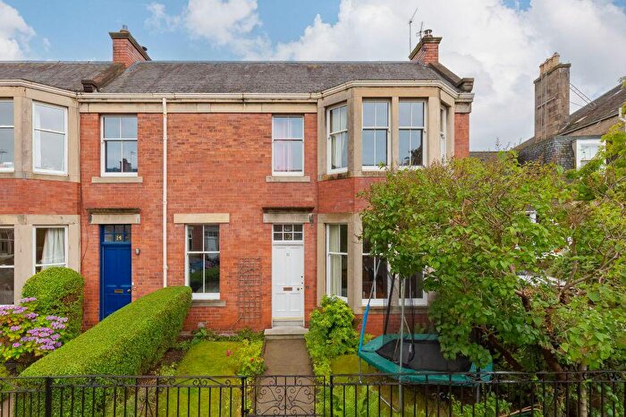 3 Bedroom Flat For Sale In Bangholm Bower Avenue, Edinburgh, EH5