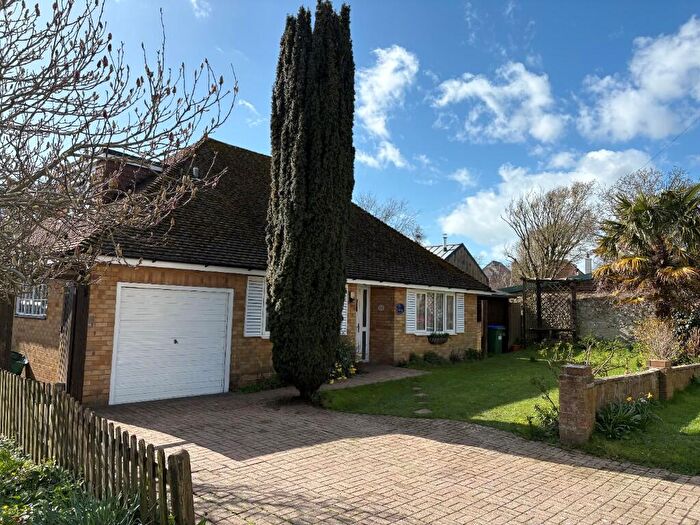 3 Bedroom Detached Bungalow To Rent In Brookside, BN9