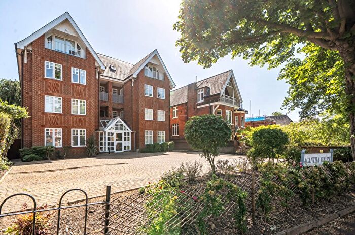 2 Bedroom Flat For Sale In Acantha Court, Montpelier Road, Ealing, W5