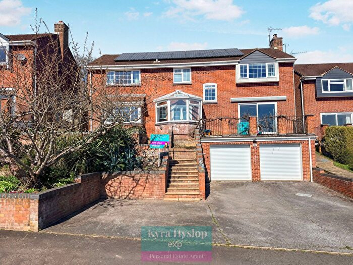 5 Bedroom Detached House For Sale In Stoke Valley Road, Exeter, EX4