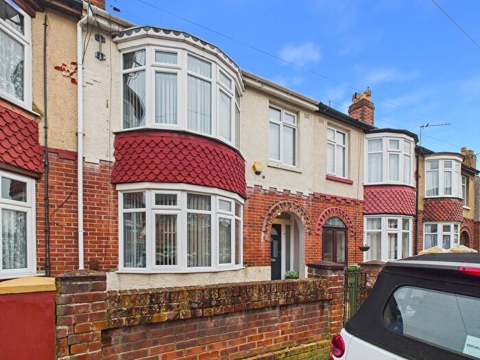 3 Bedroom Terraced House For Sale In Wallisdean Avenue, Portsmouth, PO3