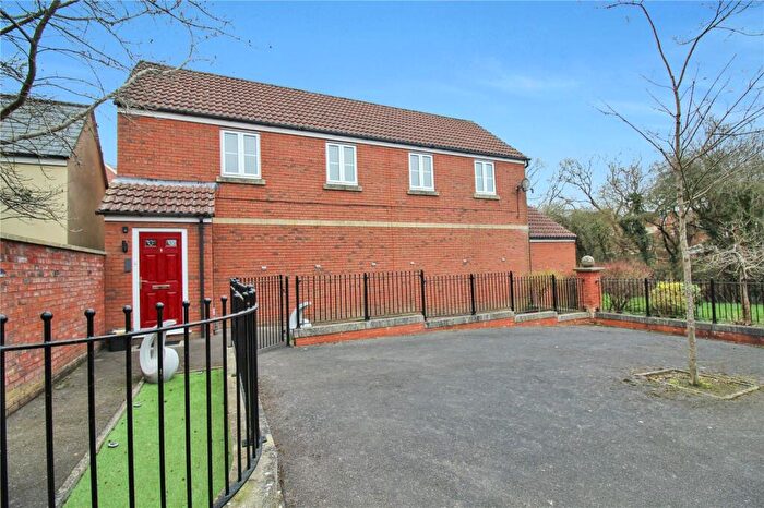 2 Bedroom Detached House For Sale In Elgar Close, Swindon, Wiltshire, SN25