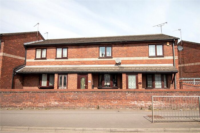2 Bedroom Terraced House For Sale In Bridge Road, Gainsborough, Lincolnshire, DN21