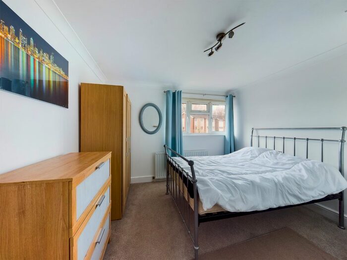1 Bedroom End Of Terrace House To Rent In Cheviots, Hemel Hempstead, Hertfordshire HP2