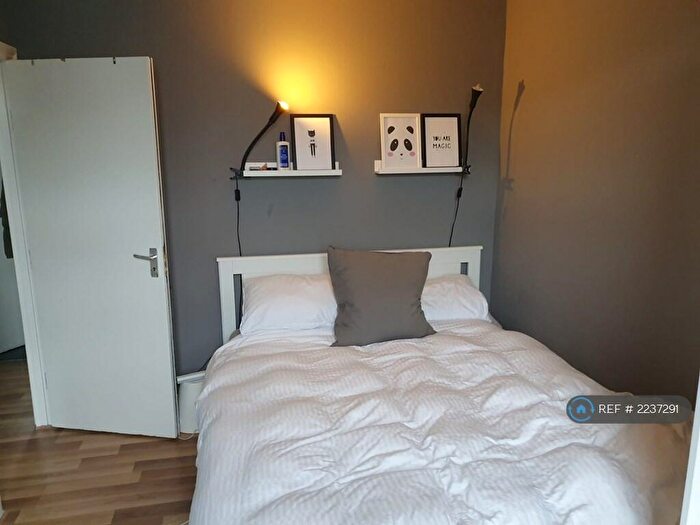 2 Bedroom Flat To Rent In Caledonian Road, London, N1