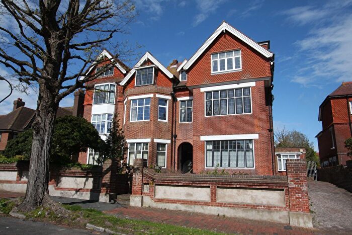 3 Bedroom Flat For Sale In Bolsover Road, Eastbourne, BN20