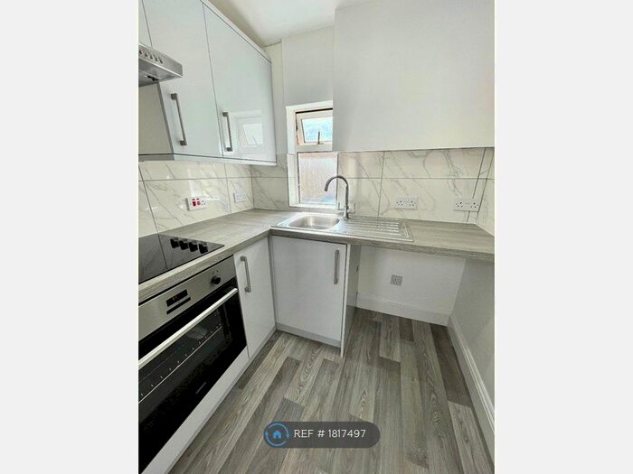 Studio To Rent In Nags Head Hill, Bristol, BS5