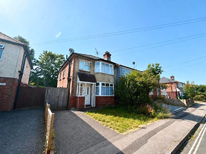 3 Bedroom Semi-Detached House To Rent In Bitterne Park, SO18