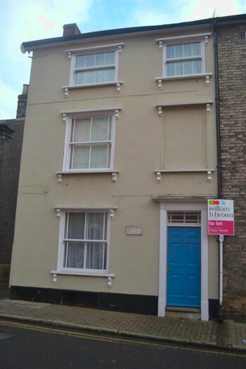 1 Bedroom Flat To Rent In Well Street, Bury St. Edmunds, IP33