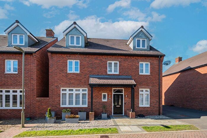 5 Bedroom Detached House For Sale In Cooper Close, Upper Heyford, Oxfordshire, OX25