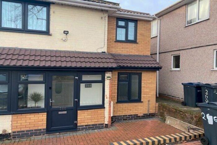 Studio To Rent In Perry Common Road, Birmingham B23