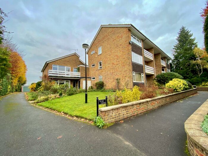 2 Bedroom Apartment To Rent In Warren Road, Guildford, GU1