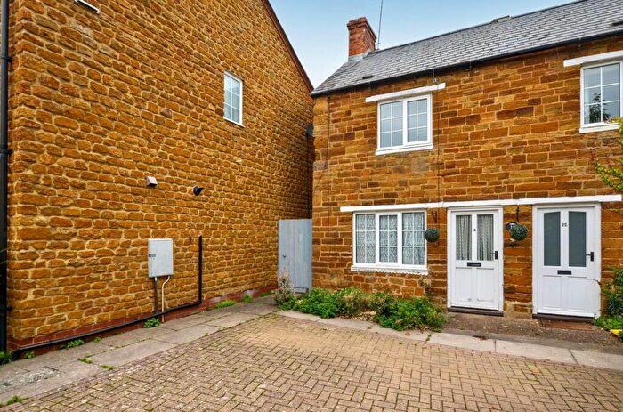 2 Bedroom Cottage For Sale In Duck Lane, Harpole, Northampton, NN7