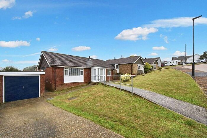 2 Bedroom Detached Bungalow To Rent In Powell Close, Newport, PO30