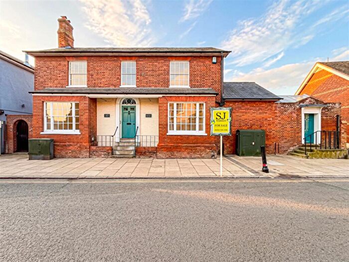 4 Bedroom Detached House For Sale In High Street, Burnham-On-Crouch, CM0
