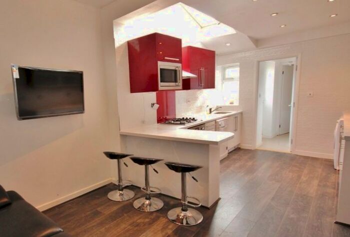 5 Bedroom Terraced House To Rent In Harborne Park Road, Harborne, Birmingham B17