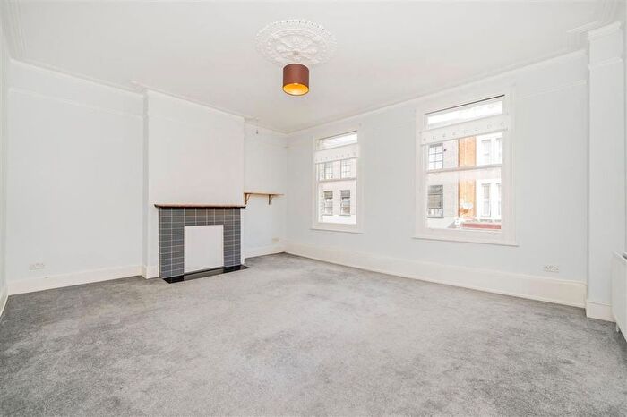 2 Bedroom Maisonette For Sale In Greyhound Road, Bishops Park, W6