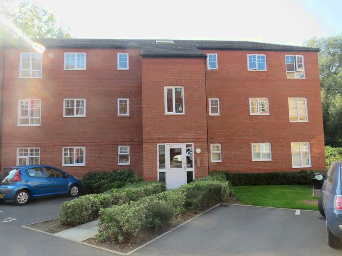 2 Bedroom Flat To Rent In Wildacre Drive, Northampton, NN3
