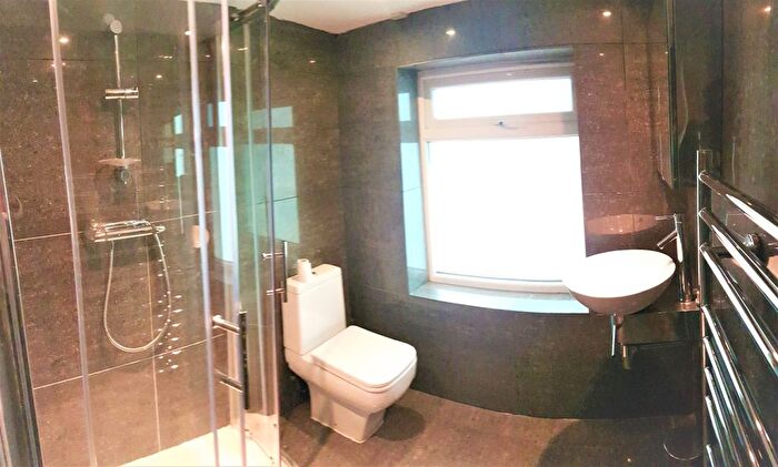 6 Bedroom Semi-detached House To Rent In Parsonage Road, Manchester, M20