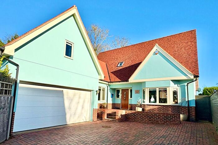 5 Bedroom Detached House For Sale In Sheering Lower Road, Sawbridgeworth, Herts, CM21