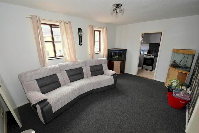 2 Bedroom Flat To Rent In Shelmerdine Rise, Raunds, Wellingborough, NN9