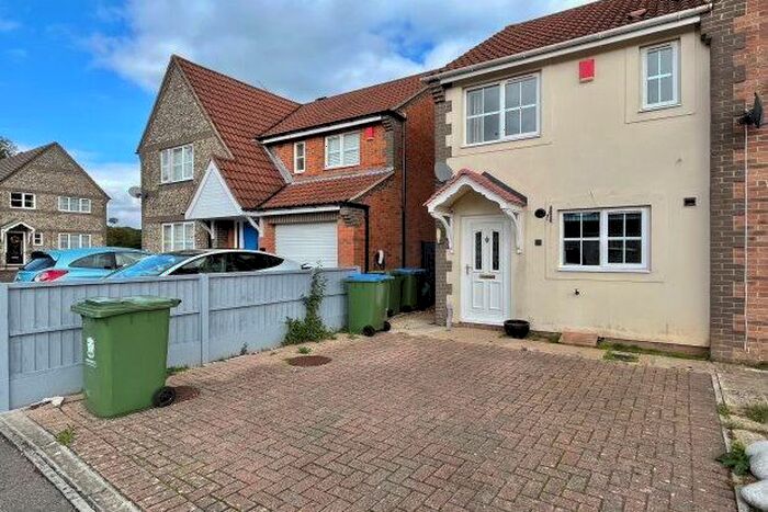 2 Bedroom Property To Rent In John Bunyan Close, Fareham, PO15
