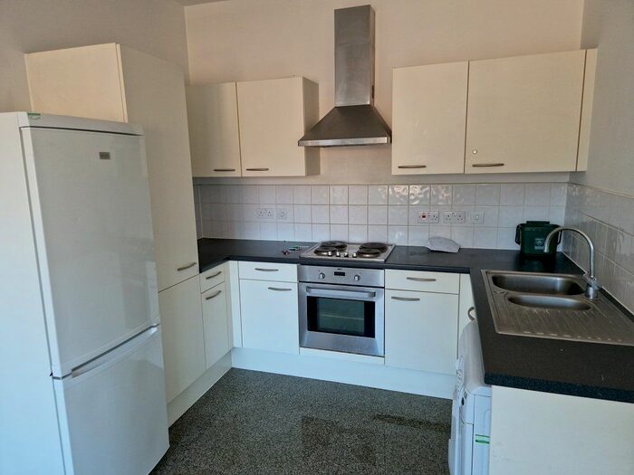 2 Bedroom Flat To Rent In Cotterells, Hemel Hempstead, HP1