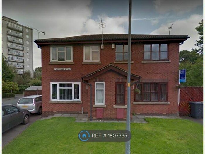 2 Bedroom Semi-Detached House To Rent In Eastcombe Avenue, Salford, M7