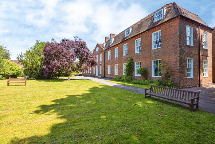 1 Bedroom Flat For Sale In Adams Way, Alton, Hampshire, GU34