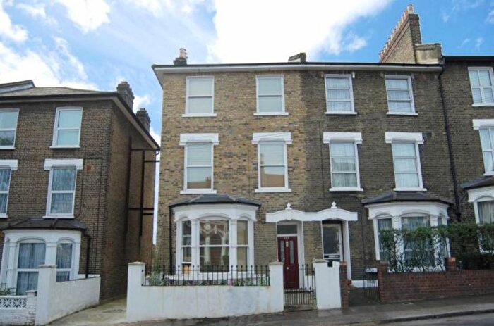 2 Bedroom Flat For Sale In Drakefell Road, Brockley, London, SE4