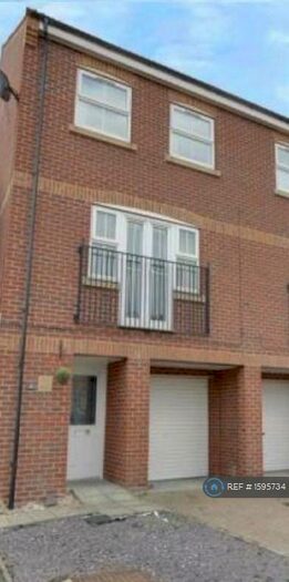 3 Bedroom Semi-Detached House To Rent In Sandringham Road, Brough, HU15