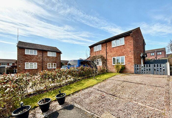 1 Bedroom Semi Detached House For Sale In Bryn Rhyg, Upper Colwyn Bay, LL29