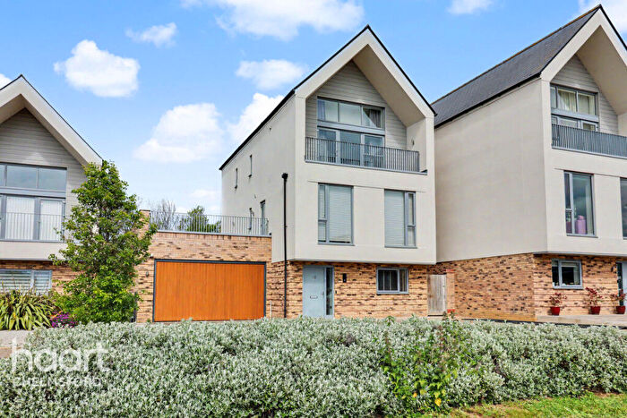 5 Bedroom Detached House For Sale In Frederick Hawkes Gardens, Chelmsford, CM1