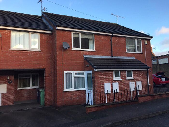 2 Bedroom Town House To Rent In King Street, South Normanton, Alfreton, DE55