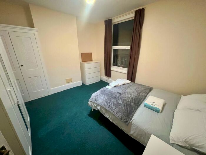 1 Bedroom House To Rent In Clive Road, Portsmouth, PO1