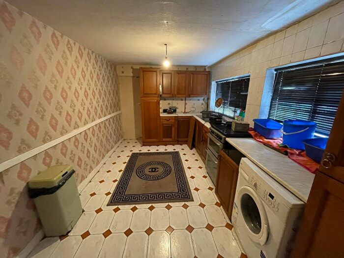 3 Bedroom End Of Terrace House For Sale In Ryde St, Hull, HU5
