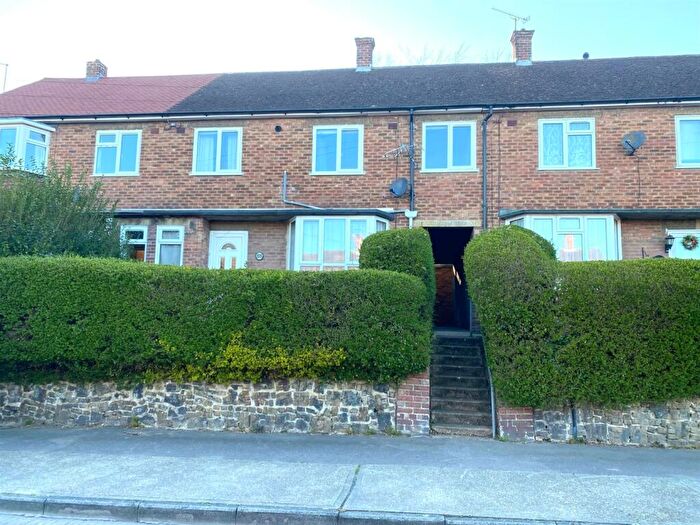 3 Bedroom Terraced House To Rent In Columbine Road, Strood, ME2