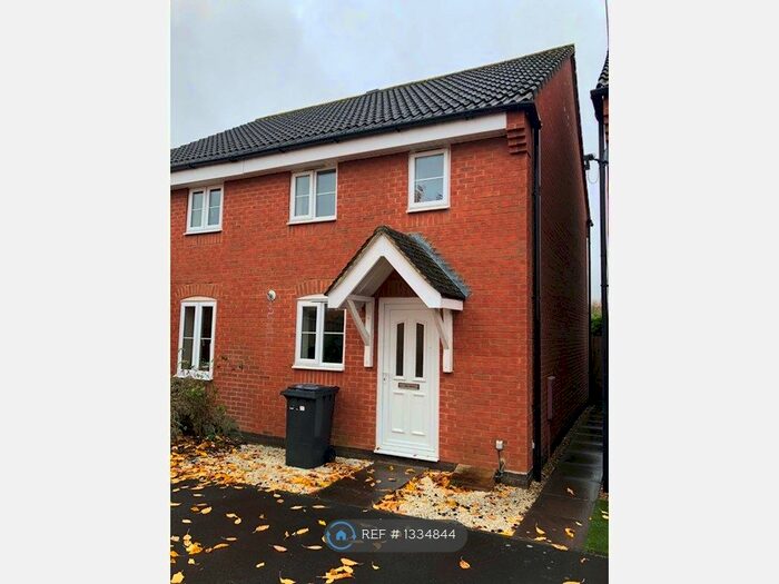 2 Bedroom Semi-Detached House To Rent In Castle Mount, Brackley, NN13