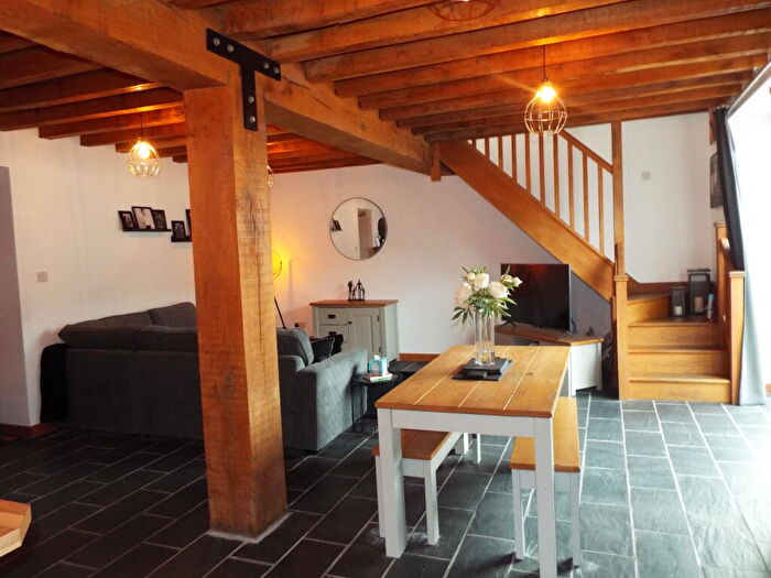 3 Bedroom Barn Conversion To Rent In Lloc, Holywell - Bed Barn Conversion (Land And Stables Optional), CH8