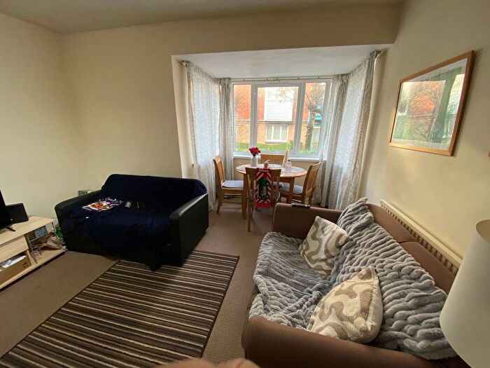 1 Bedroom Flat To Rent In Trawler Road, Maritime Quarter, SA1