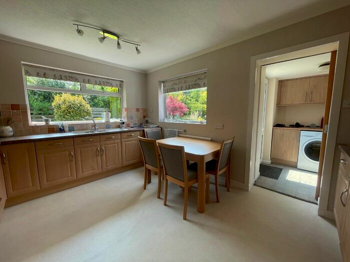 3 Bedroom Bungalow For Sale In Portola Close, Grappenhall, Warrington, WA4