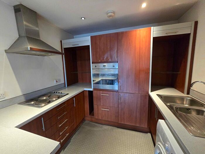 1 Bedroom Flat To Rent In Damaz Building, Manchester, M4