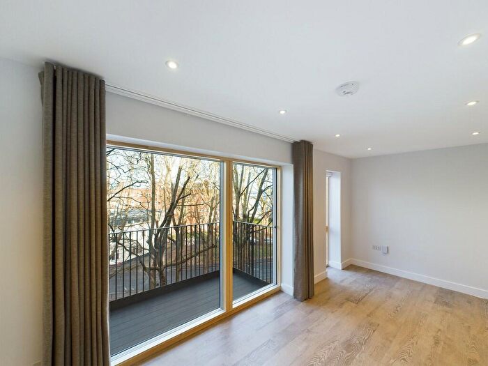 2 Bedroom Apartment To Rent In Redcross Street, Bristol, BS2