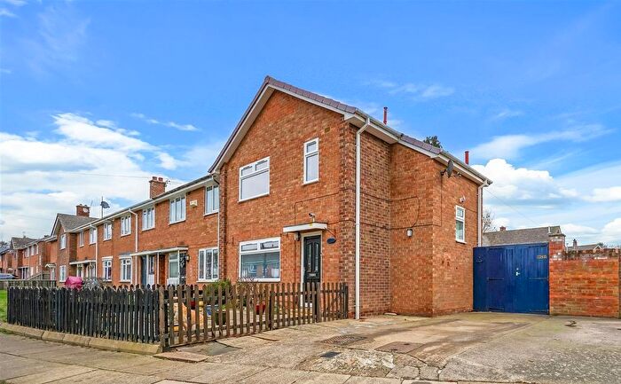 4 Bedroom Semi Detached House For Sale In Eggleston View, Darlington, DL3