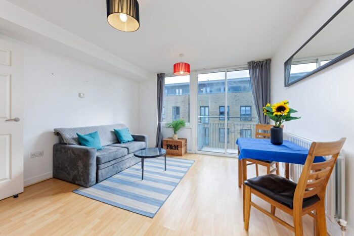 1 Bedroom Apartment To Rent In Gifford Street Islington, N1