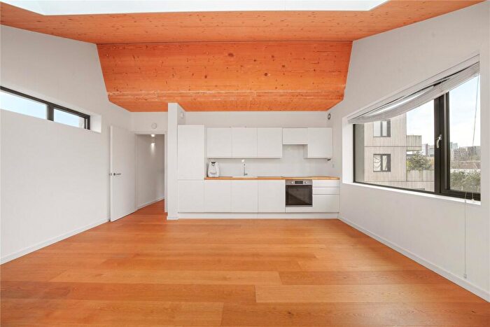 3 Bedroom Flat To Rent In Chobham Road, London, E15